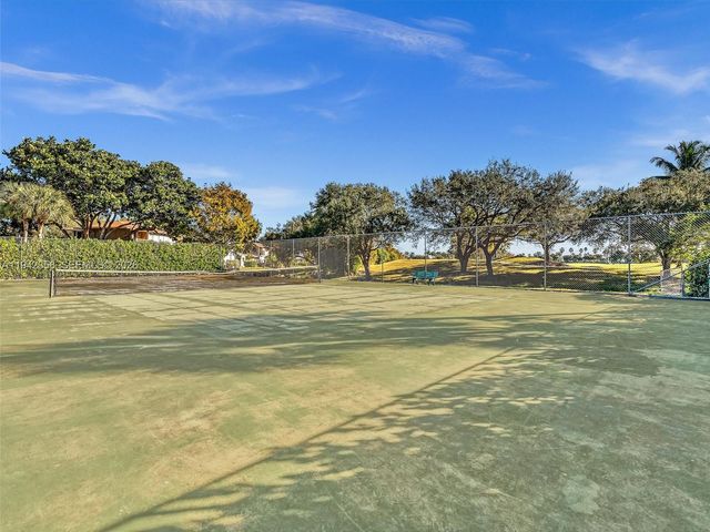 639 NW 132nd Ter, Plantation, FL 33325