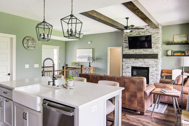 21207 W 190th Terrace, Spring Hill, KS 66083