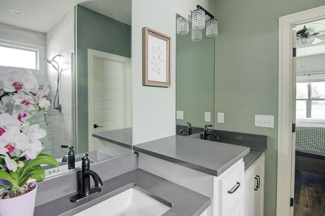 21207 W 190th Terrace, Spring Hill, KS 66083