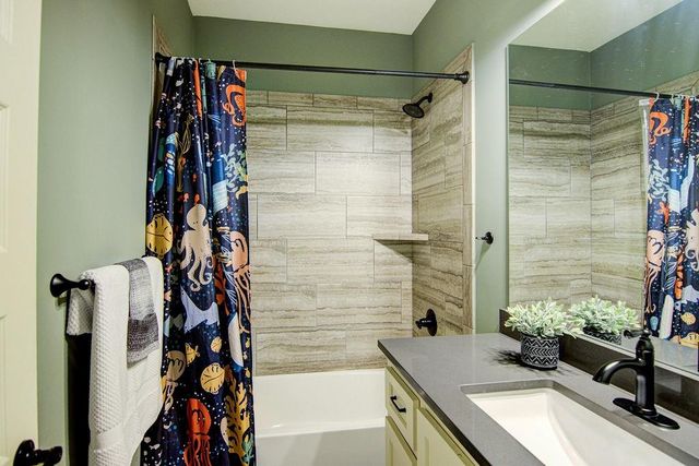 21207 W 190th Terrace, Spring Hill, KS 66083