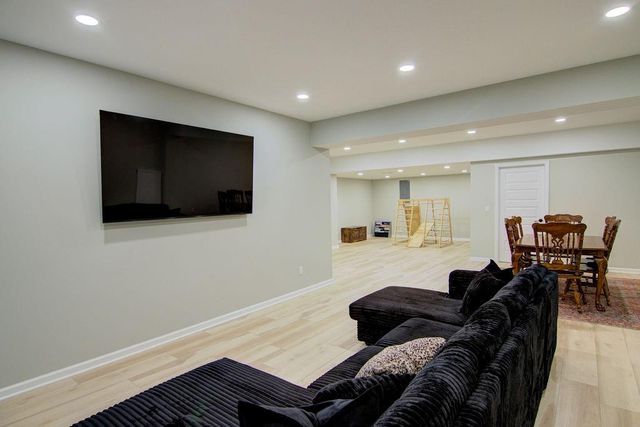 21207 W 190th Terrace, Spring Hill, KS 66083