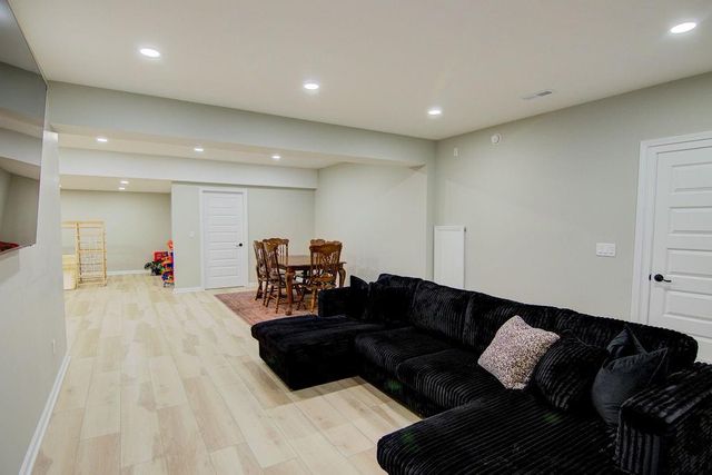 21207 W 190th Terrace, Spring Hill, KS 66083