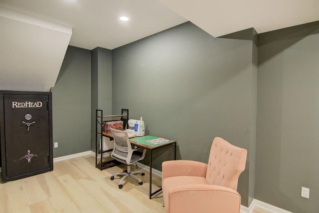 21207 W 190th Terrace, Spring Hill, KS 66083