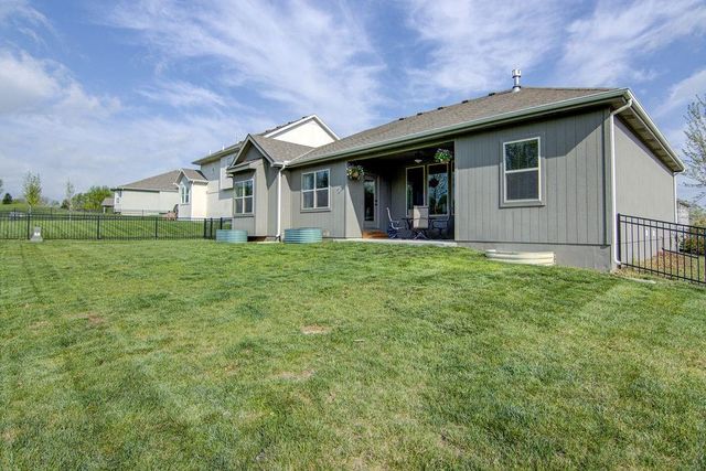 21207 W 190th Terrace, Spring Hill, KS 66083