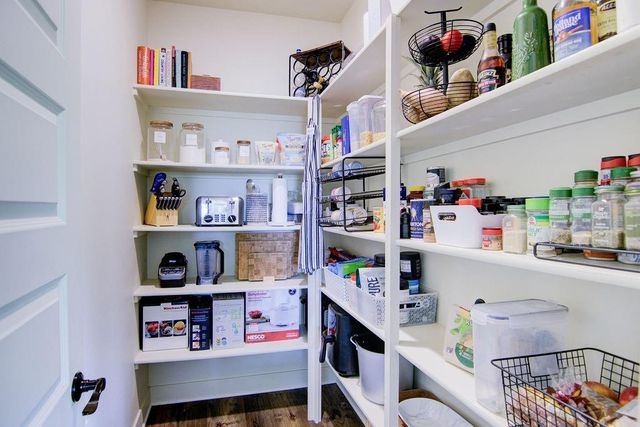 21207 W 190th Terrace, Spring Hill, KS 66083