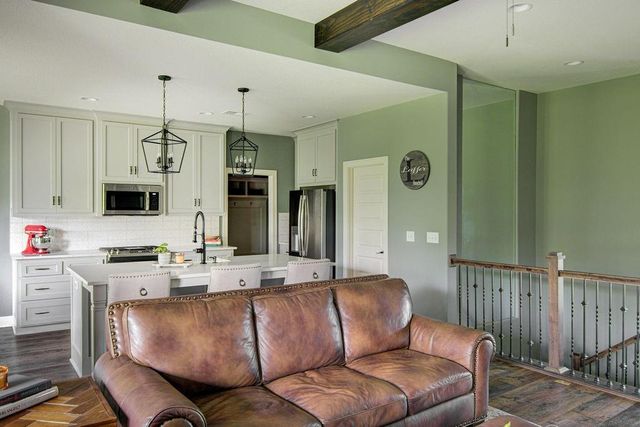 21207 W 190th Terrace, Spring Hill, KS 66083