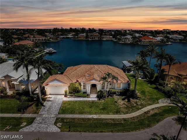 419 Spinnaker DR, Marco Island, FL 34145