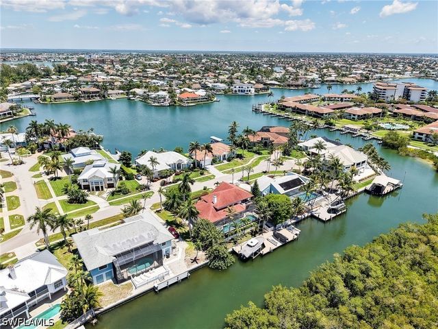 419 Spinnaker DR, Marco Island, FL 34145