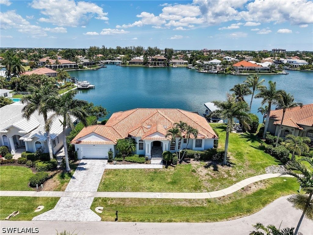 419 Spinnaker DR, Marco Island, FL 34145