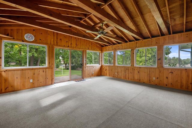 21120 Sierra DRIVE, Brookfield, WI 53045