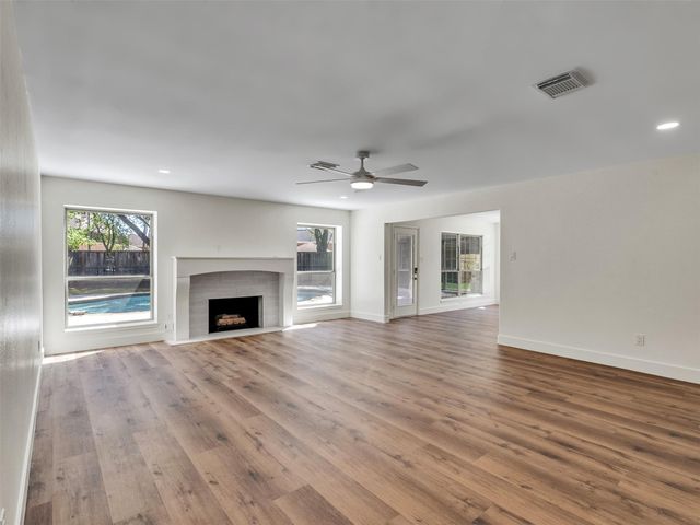 2109 Bay Hill Drive, League City, TX 77573