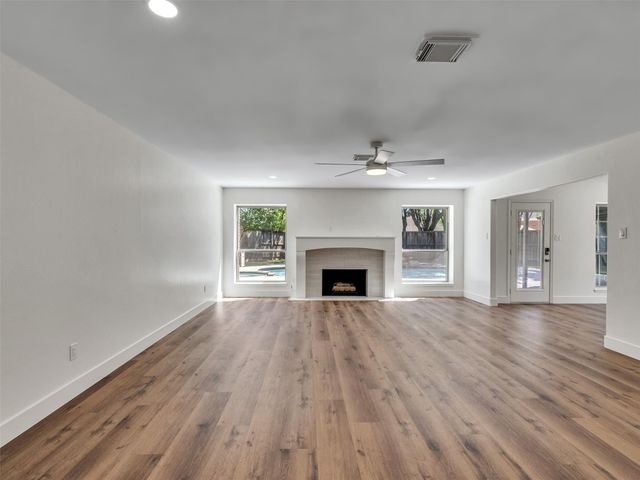 2109 Bay Hill Drive, League City, TX 77573