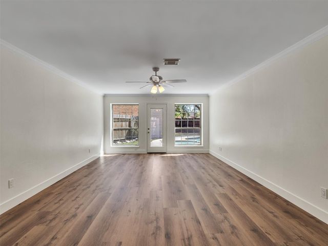 2109 Bay Hill Drive, League City, TX 77573