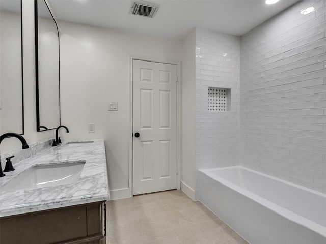 2109 Bay Hill Drive, League City, TX 77573