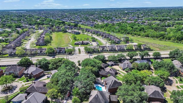 2109 Bay Hill Drive, League City, TX 77573