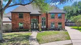 2109 Bay Hill Drive, League City, TX 77573