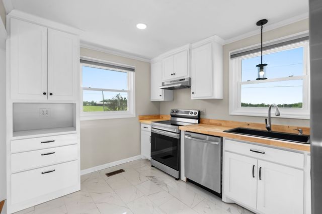 10786 New Cut Off Rd, Bon Aqua, TN 37025
