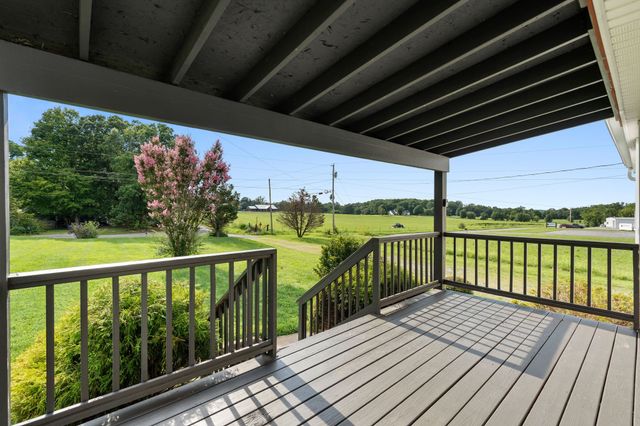 10786 New Cut Off Rd, Bon Aqua, TN 37025