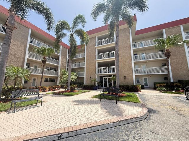 3180 NE 48th Court 406, Lighthouse Point, FL 33064