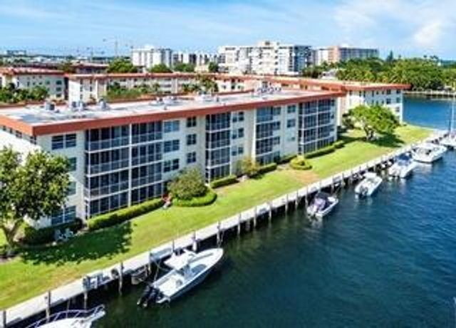 3180 NE 48th Court 406, Lighthouse Point, FL 33064