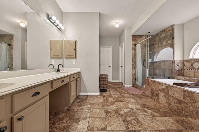 919 Tyler Run, Sugar Land, TX 77479