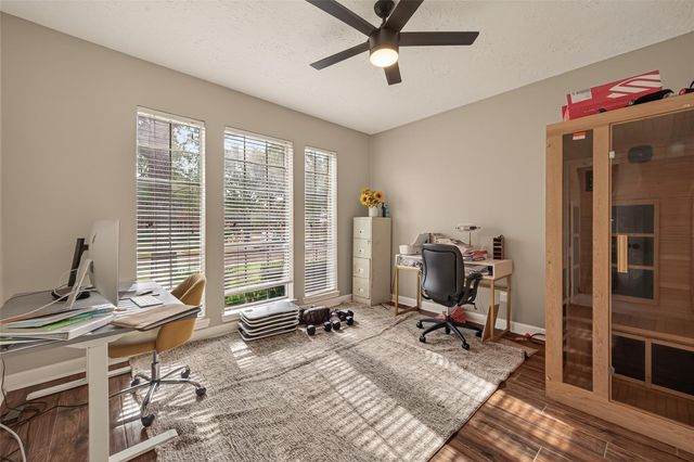 919 Tyler Run, Sugar Land, TX 77479