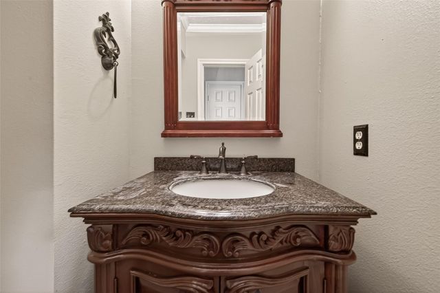 919 Tyler Run, Sugar Land, TX 77479