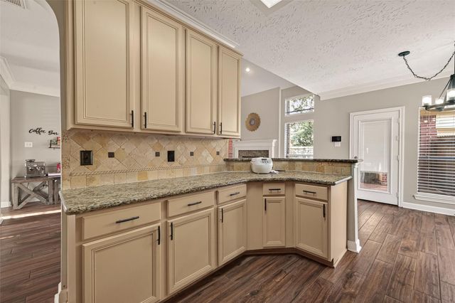 919 Tyler Run, Sugar Land, TX 77479