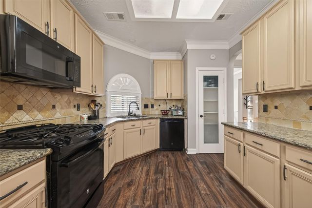 919 Tyler Run, Sugar Land, TX 77479