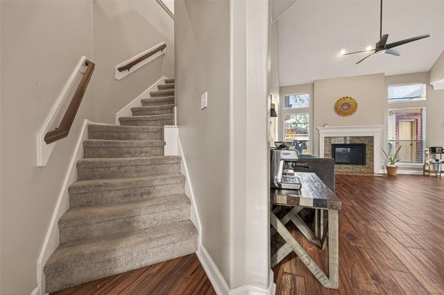 919 Tyler Run, Sugar Land, TX 77479