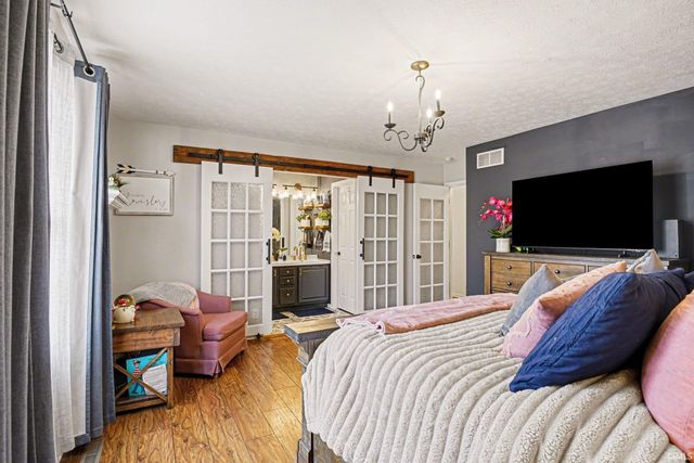 1809 Elizabethan Court, South Bend, IN 46614