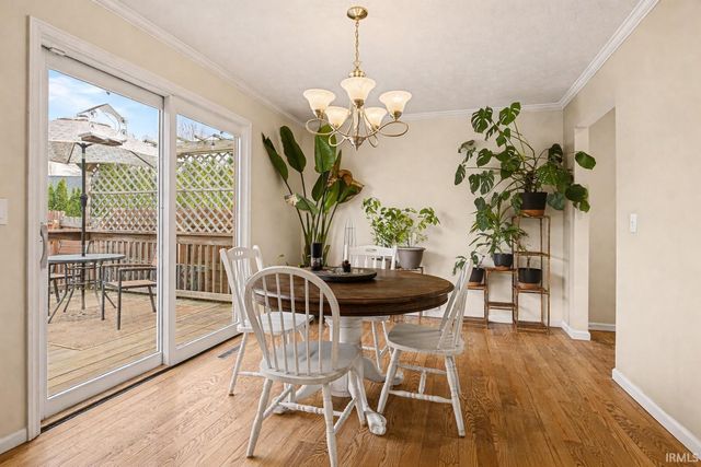 1809 Elizabethan Court, South Bend, IN 46614