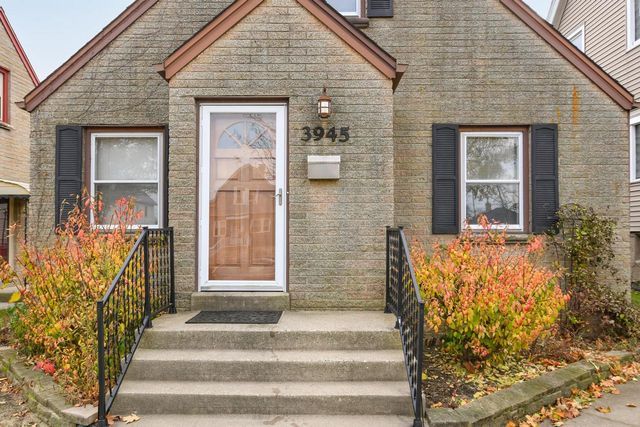 3945 E Layton AVENUE, Cudahy, WI 53110