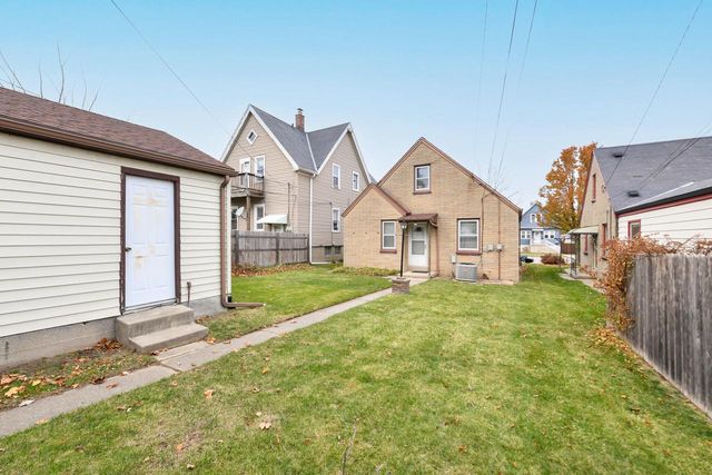 3945 E Layton AVENUE, Cudahy, WI 53110