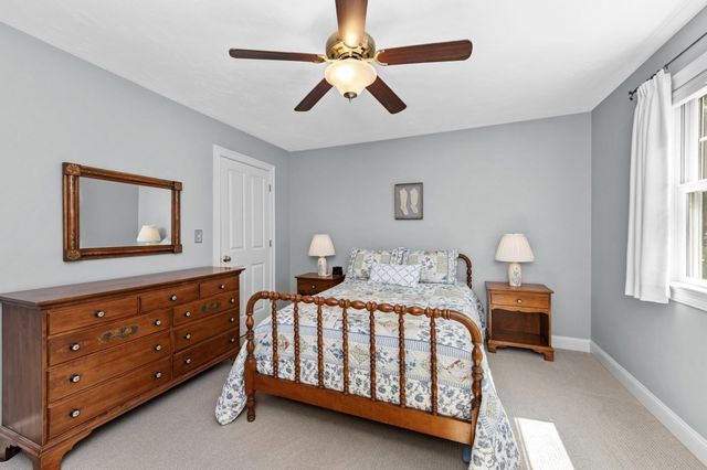 12 Mcneil Circle 12, Hopkinton, MA 01748