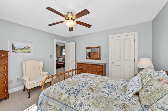 12 Mcneil Circle 12, Hopkinton, MA 01748