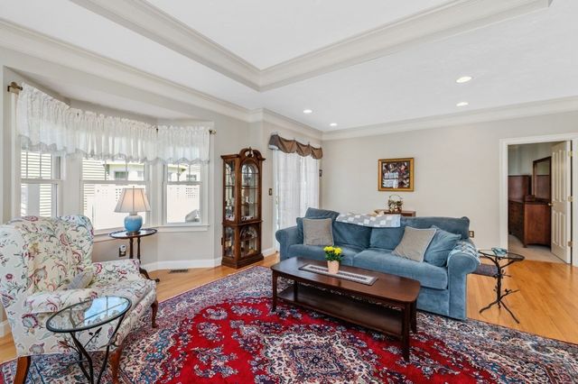 12 Mcneil Circle 12, Hopkinton, MA 01748