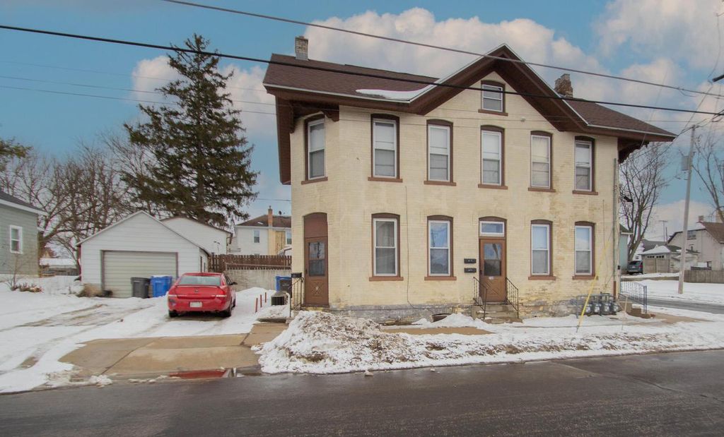 701 N Second STREET, Watertown, WI 53098