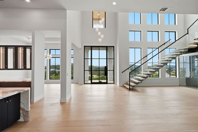 9651 LENOX HL, San Antonio, TX 78255