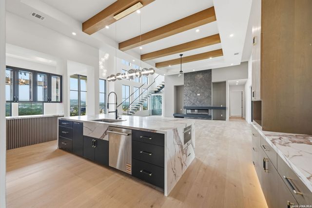9651 LENOX HL, San Antonio, TX 78255