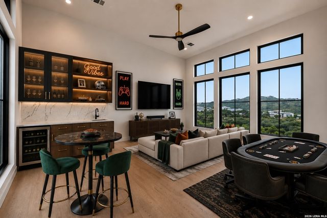 9651 LENOX HL, San Antonio, TX 78255