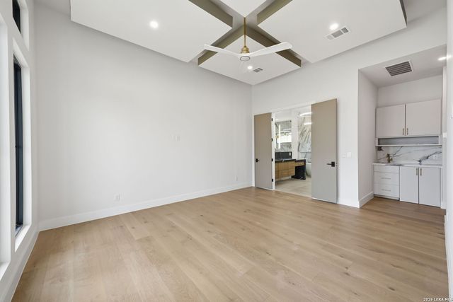 9651 LENOX HL, San Antonio, TX 78255