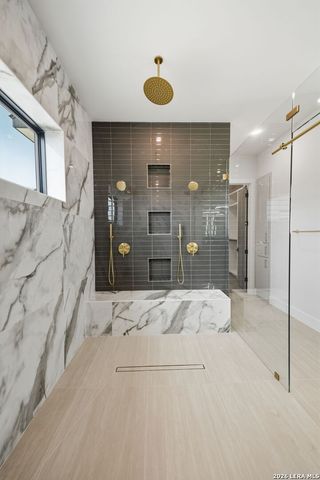 9651 LENOX HL, San Antonio, TX 78255