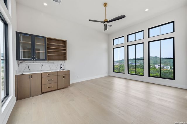 9651 LENOX HL, San Antonio, TX 78255