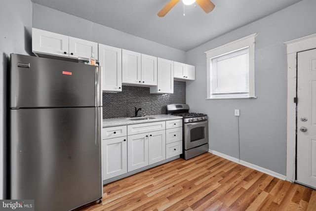 2220 S CROSKEY ST, Philadelphia, PA 19145