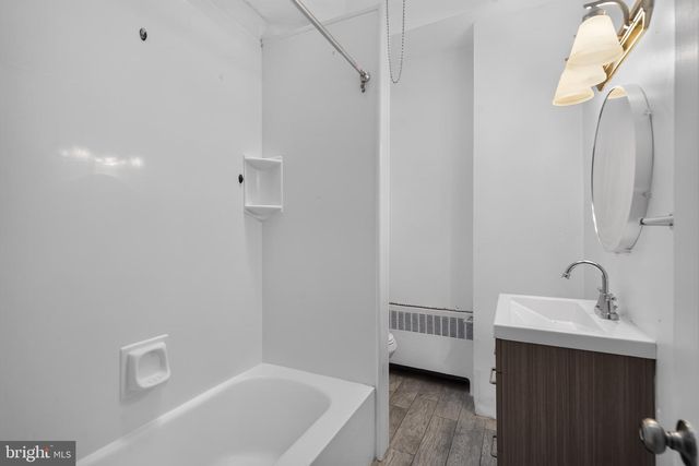 2220 S CROSKEY ST, Philadelphia, PA 19145