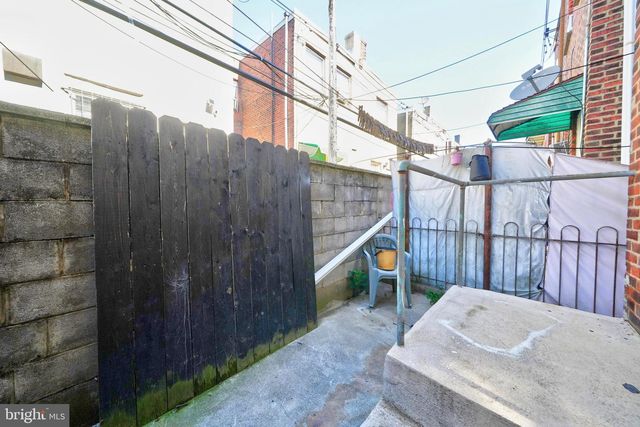 2220 S CROSKEY ST, Philadelphia, PA 19145