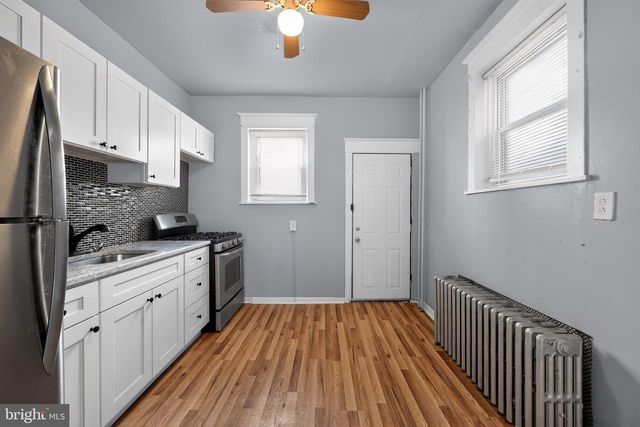 2220 S CROSKEY ST, Philadelphia, PA 19145