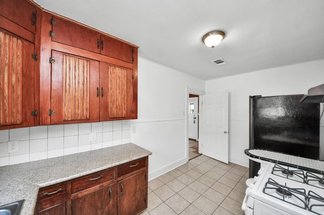 5645 Barremore Street, Houston, TX 77023