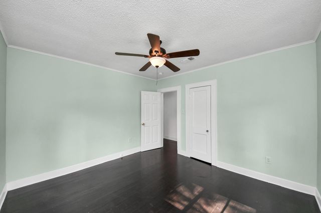 5645 Barremore Street, Houston, TX 77023